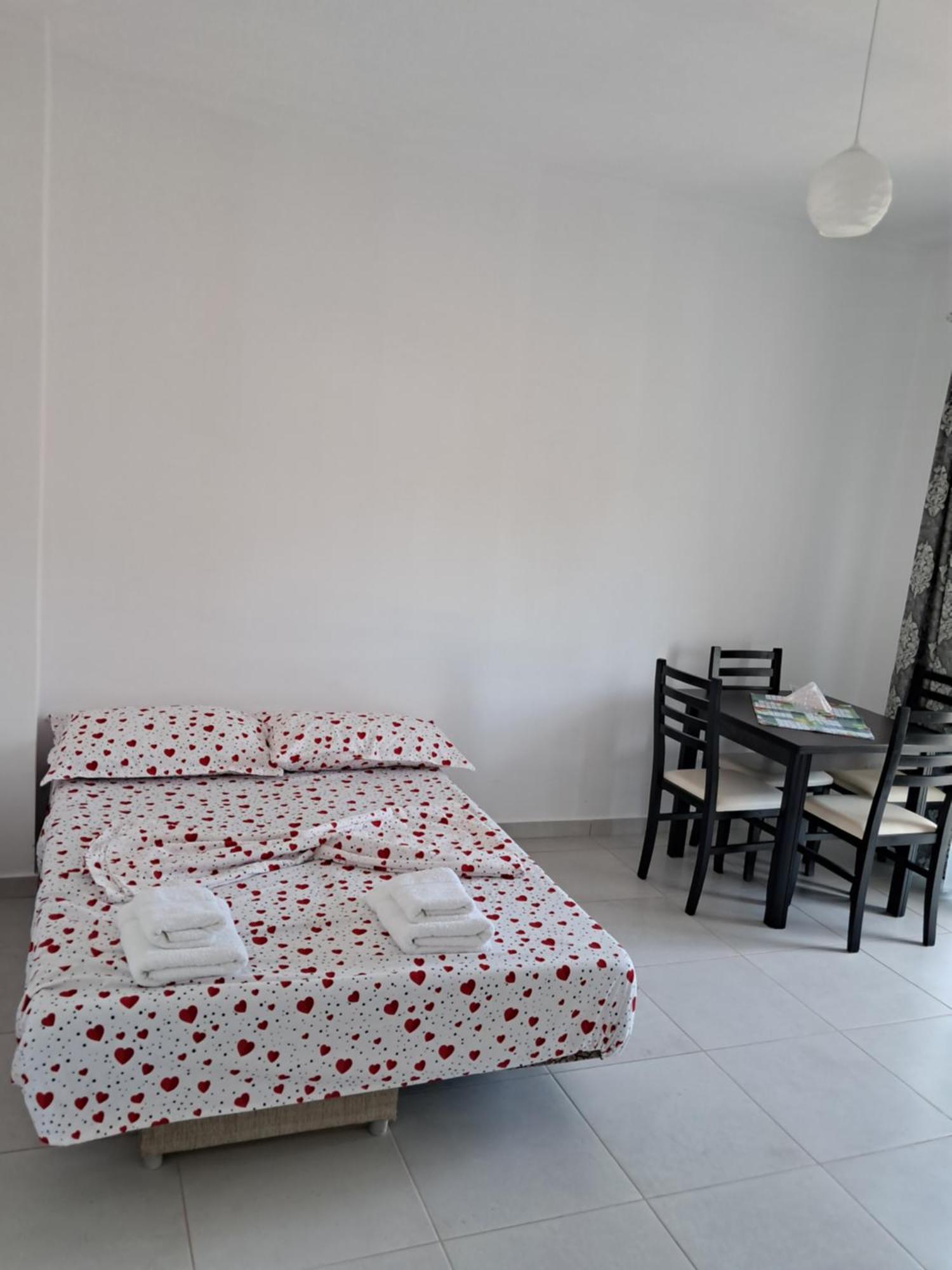 Villa Hysesani Vlorë Eksteriør billede